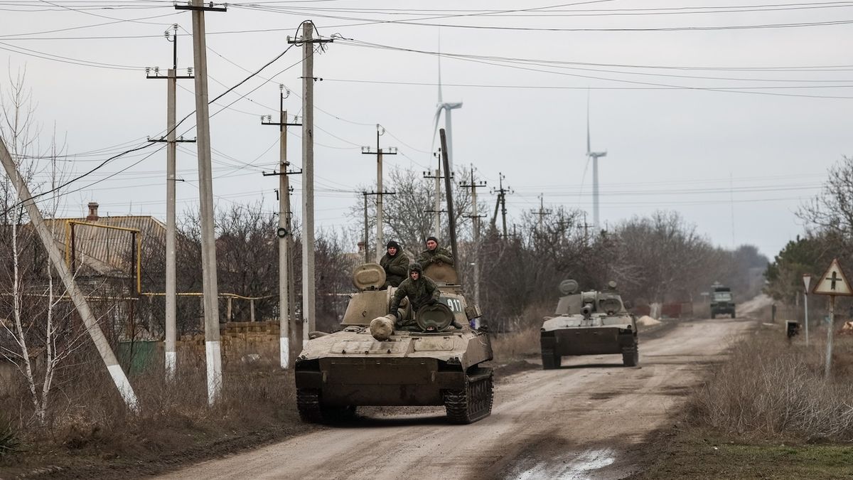 Ruské jednotky obnovily útok na Mariupol, obsadily několik vesnic