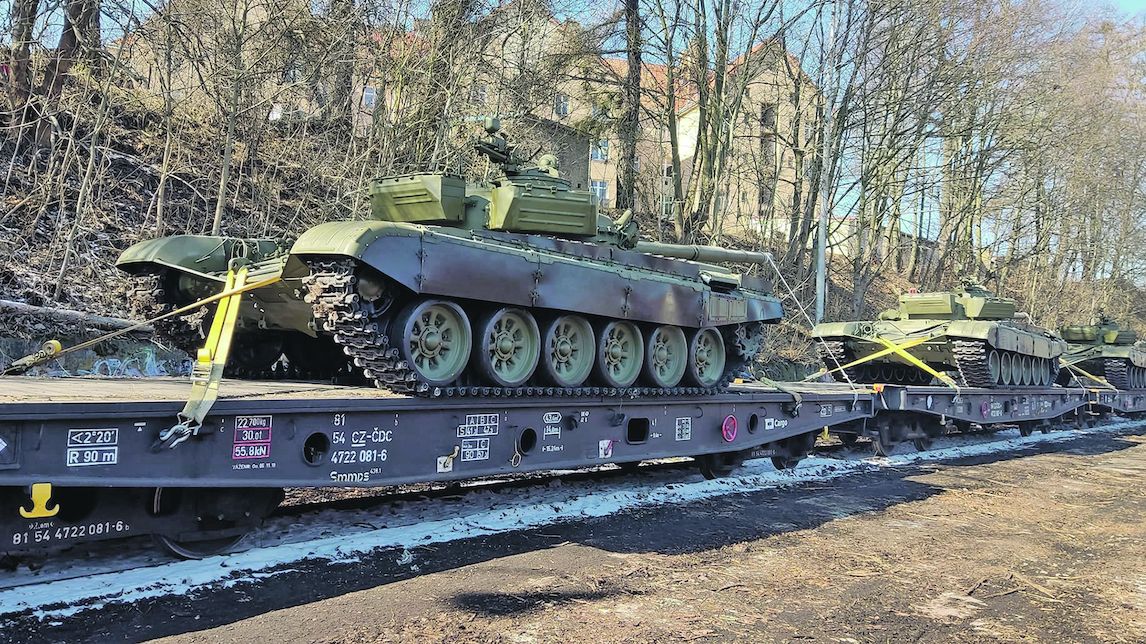 Černochová: Na Ukrajinu šel český vojenský materiál za 47 miliard