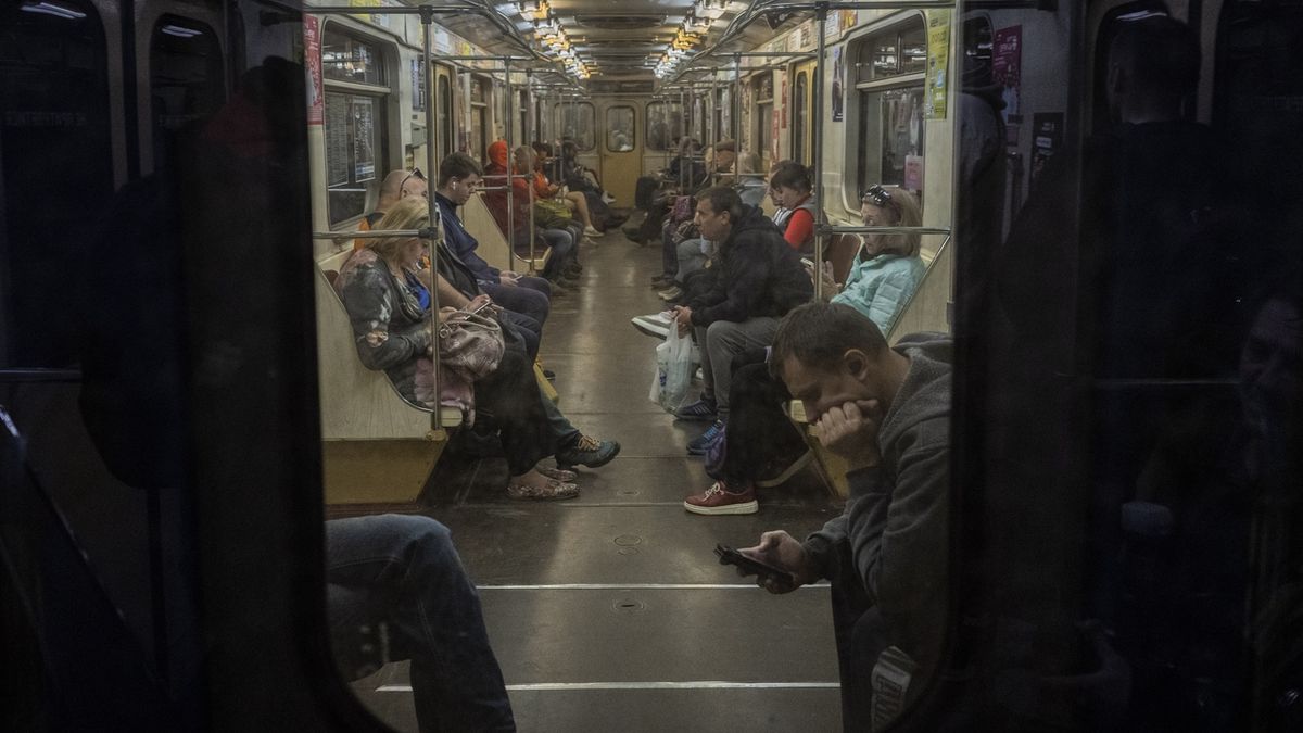 Metro v Charkově obnovilo v úterý provoz
