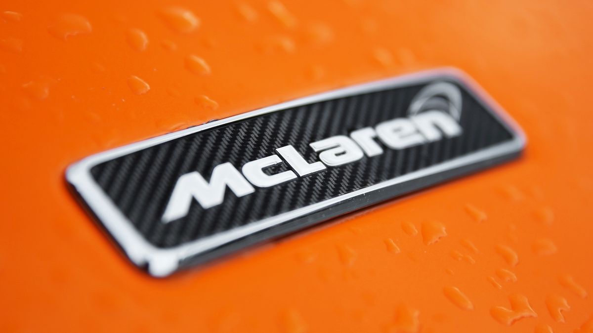 McLaren nevylučuje elektrický sedan, konkurenta pro Porsche Taycan