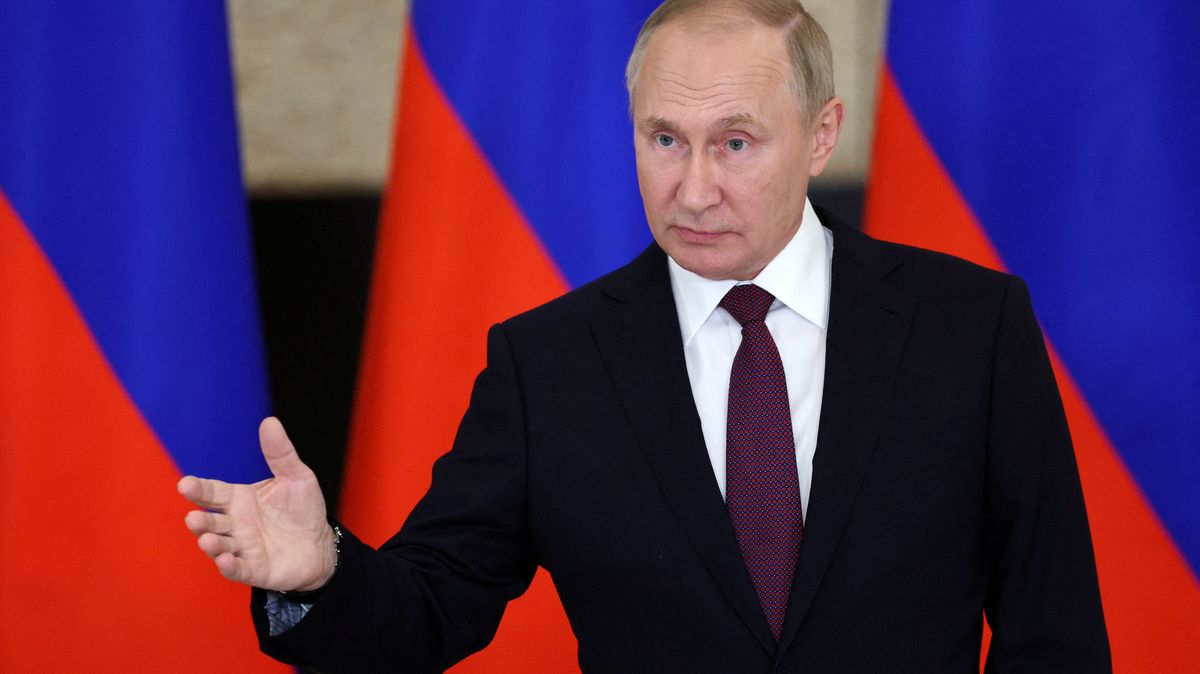 Sestřih ukazuje, jak Putin ohledně Ukrajiny světu od začátku lhal