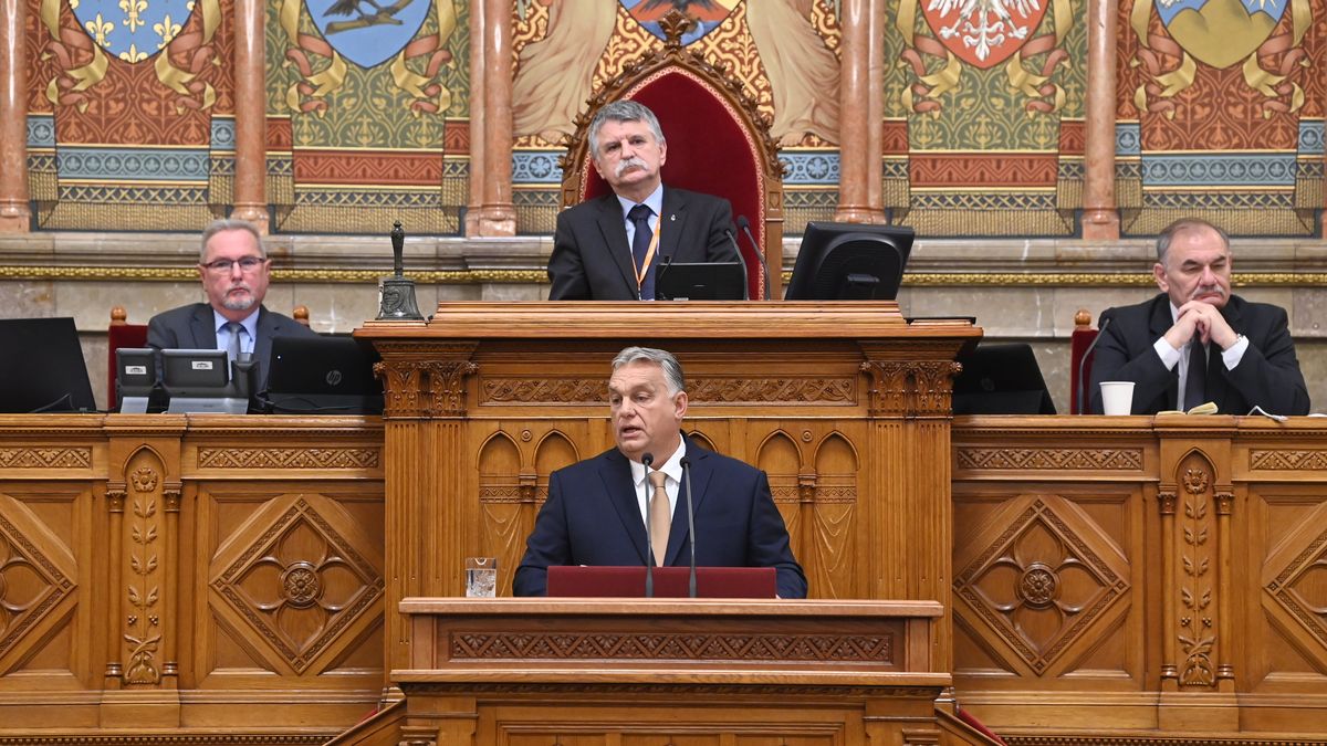 Orbán: Západ stojí na straně války, Maďarsko na straně míru