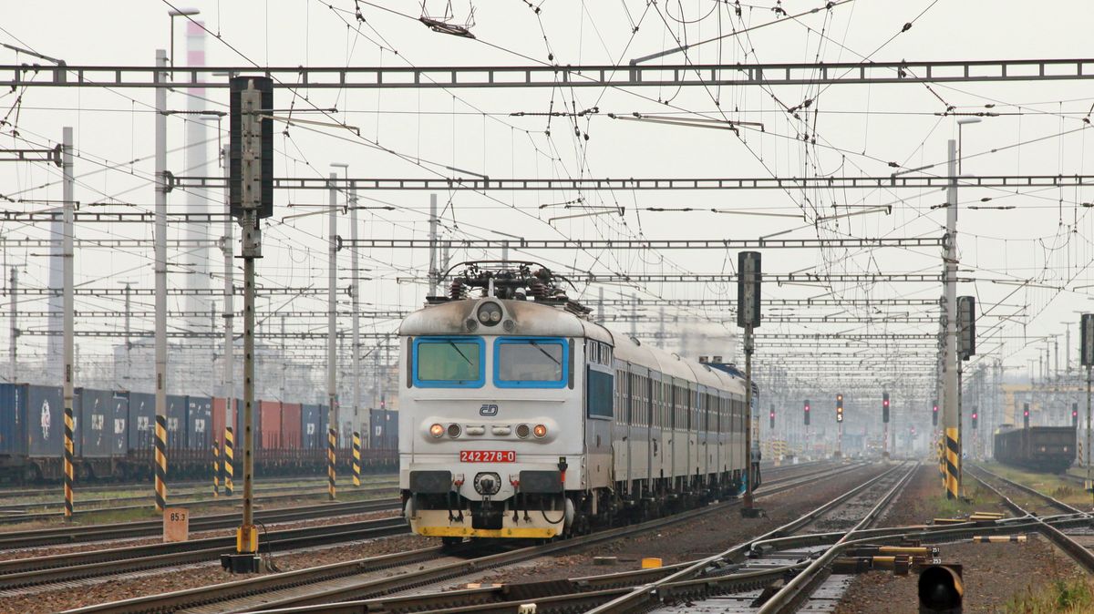 Česko si půjčí rekordních 24 miliard na modernizaci železnice