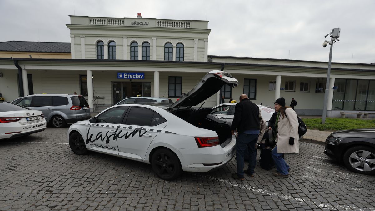 Taxikáři v Břeclavi měli kvůli stávce v Rakousku napilno
