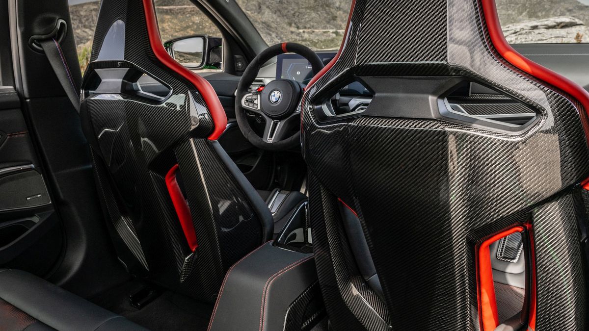 Mechanicky ovládaná sedadla už nám kilogramy neušetří, říká o vývoji ostrých BMW šéf divize M