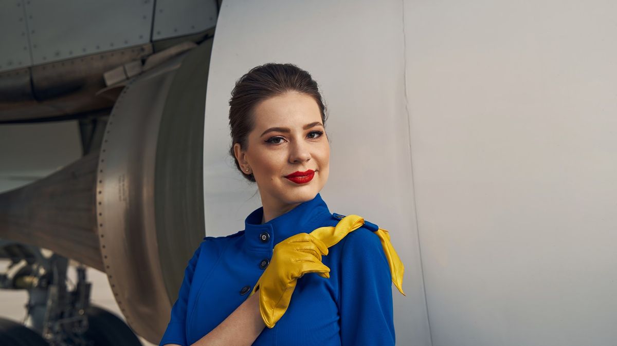 Povinné líčení pro letušky je sexistické, rozhodl úřad a napařil aerolinkám pokutu