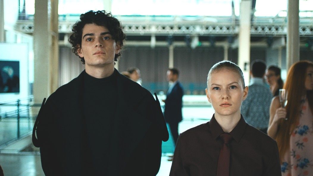 RECENZE: Vědma chce zaujmout fanoušky fantasy. Trošku těžkopádně