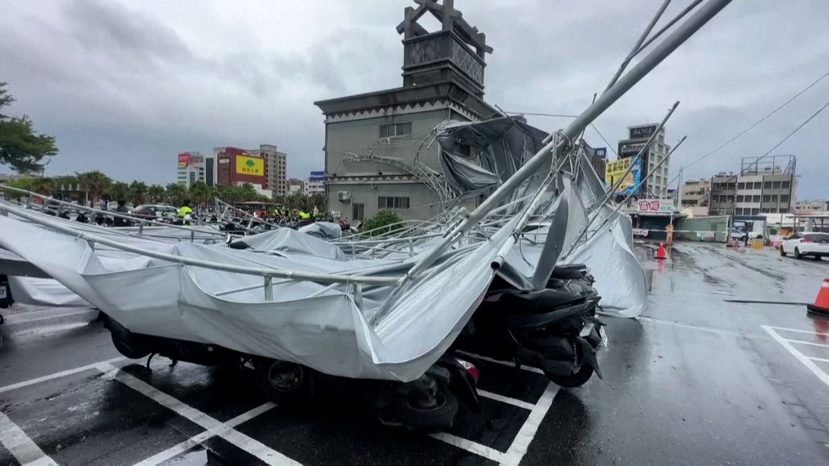 Kvůli tajfunu Haikui zrušil Tchaj-wan desítky letů, evakuoval 4000 lidí