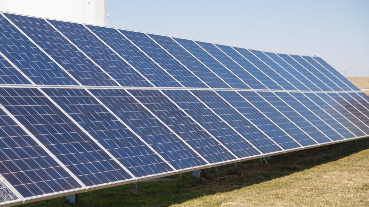 REMA PV Systém přišla o licenci na recyklaci solárů. Firma měla tisíce klientů
