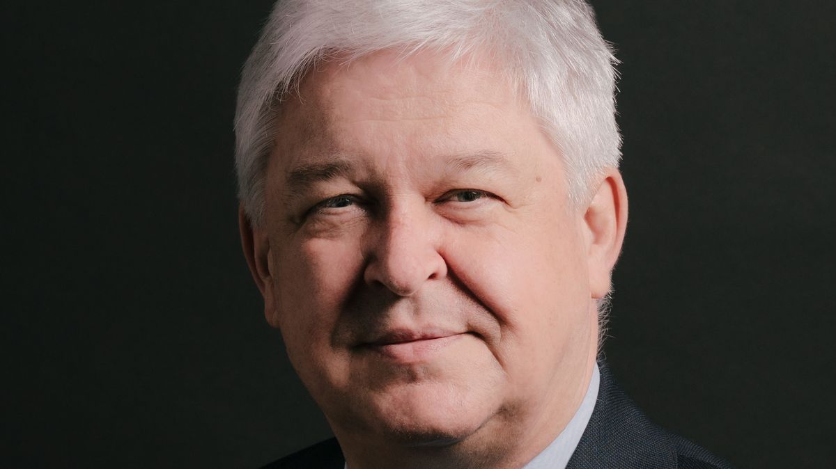 Zámečník: Vláda měla vrátit vyšší zdanění příjmů