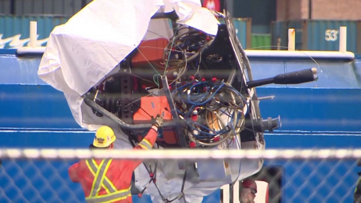 Trosky Titanu byly dopraveny na břeh. Pravděpodobně i s ostatky pasažérů