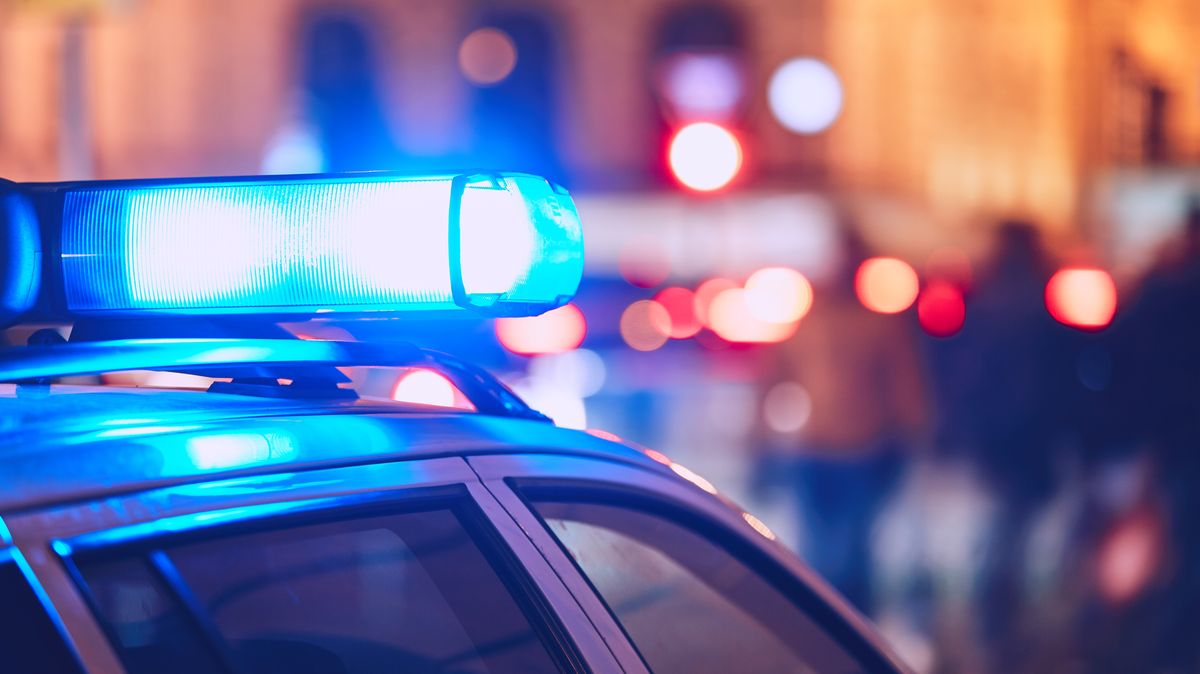 V rodinném domě v Praze našla policie ubodaného muže