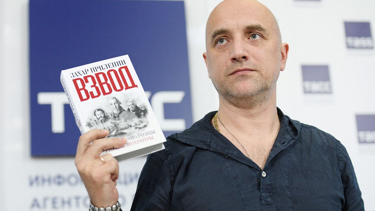 V autě ruského nacionalistického spisovatele Prilepina vybuchla bomba. Je zraněný
