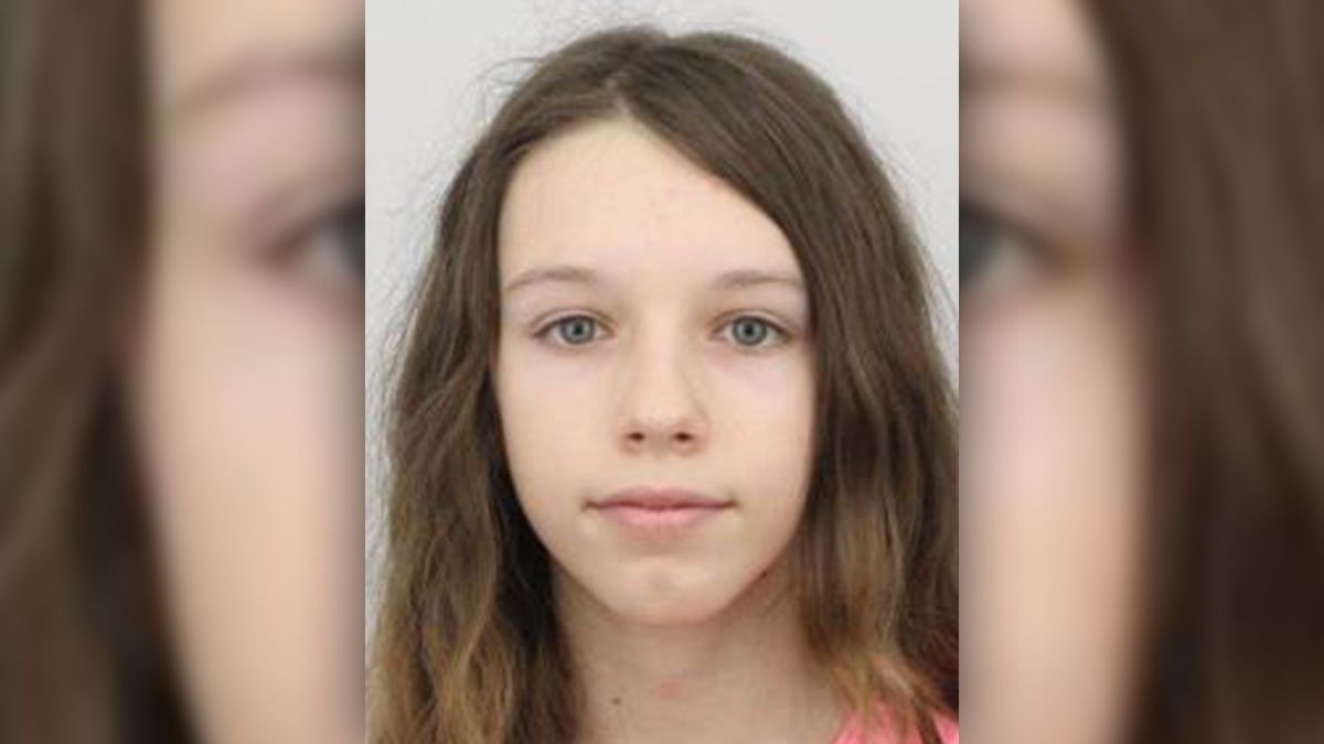 Dívka v noci zmizela z domu. Rodina se bojí o její život