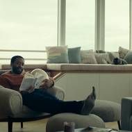 Generace F. V hlavních rolích se představí Emilia Clarke a Chiwetel Ejiofor.