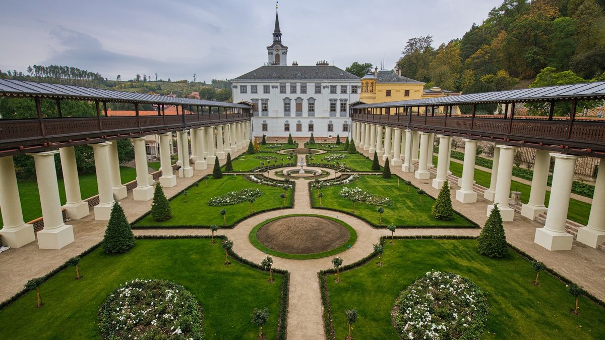 Skončily práce na obnově zahrad zámku v Lysicích na Blanensku za bezmála 200 milionů