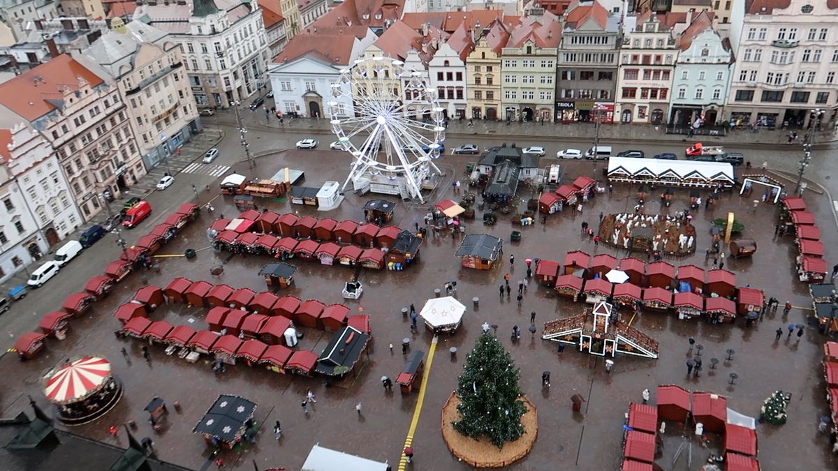 Zvony plzeňské katedrály utichly. Krátce uzavřená bude i známá věž