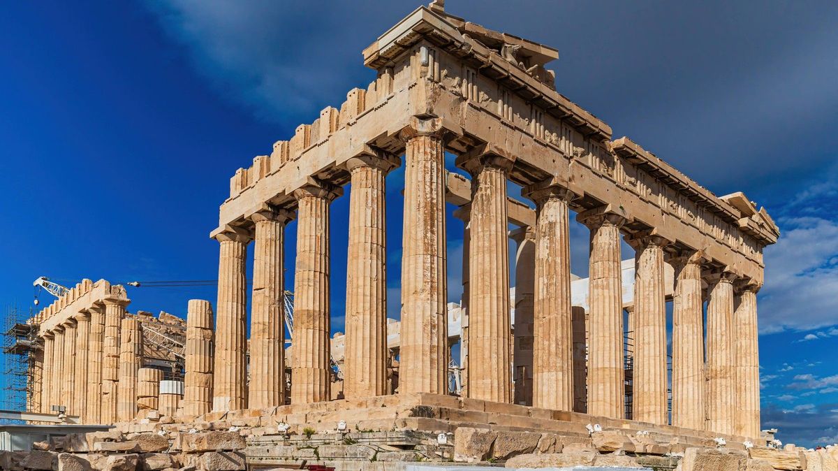 Za vstup na athénskou Akropoli si návštěvníci připlatí. Cena vyskočí na 30 eur