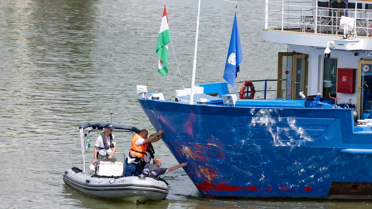 Kapitánem lodi, která se na Dunaji srazila s člunem, je Čech. Hrozí mu tři roky