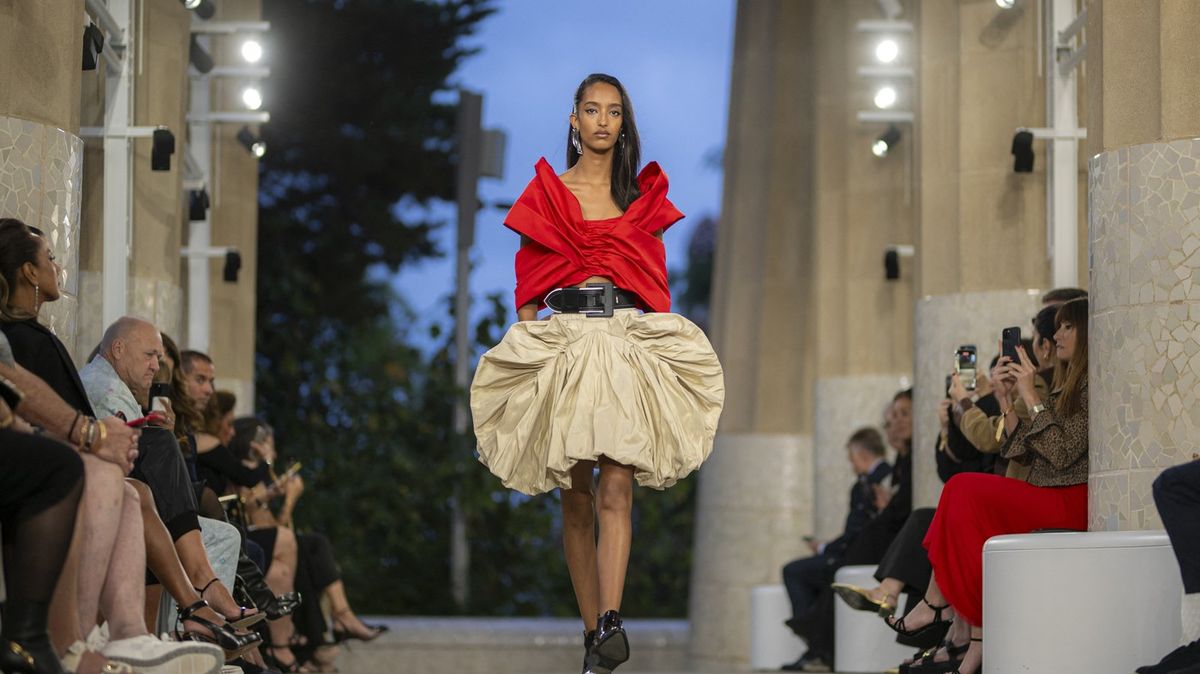 Nová kolekce Louis Vuitton je inspirována vášnivým flamencem