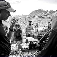 Kameraman Vladimír Smutný a režisér Václav Marhoul, Nabarvené ptáče (2019)