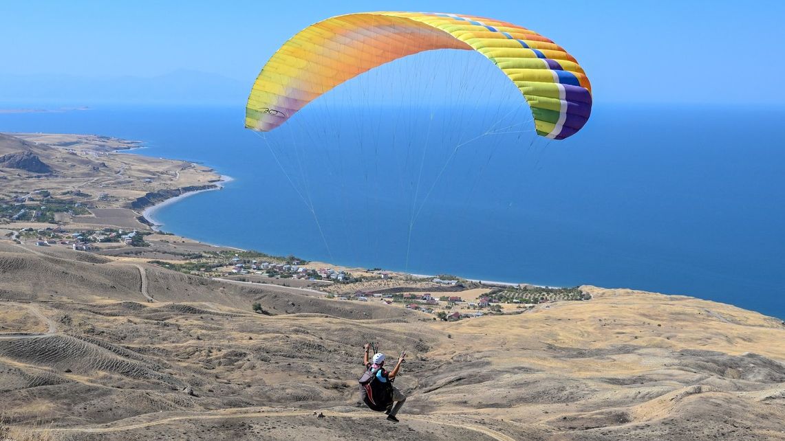 Český turista utonul v Maroku při paraglidingu