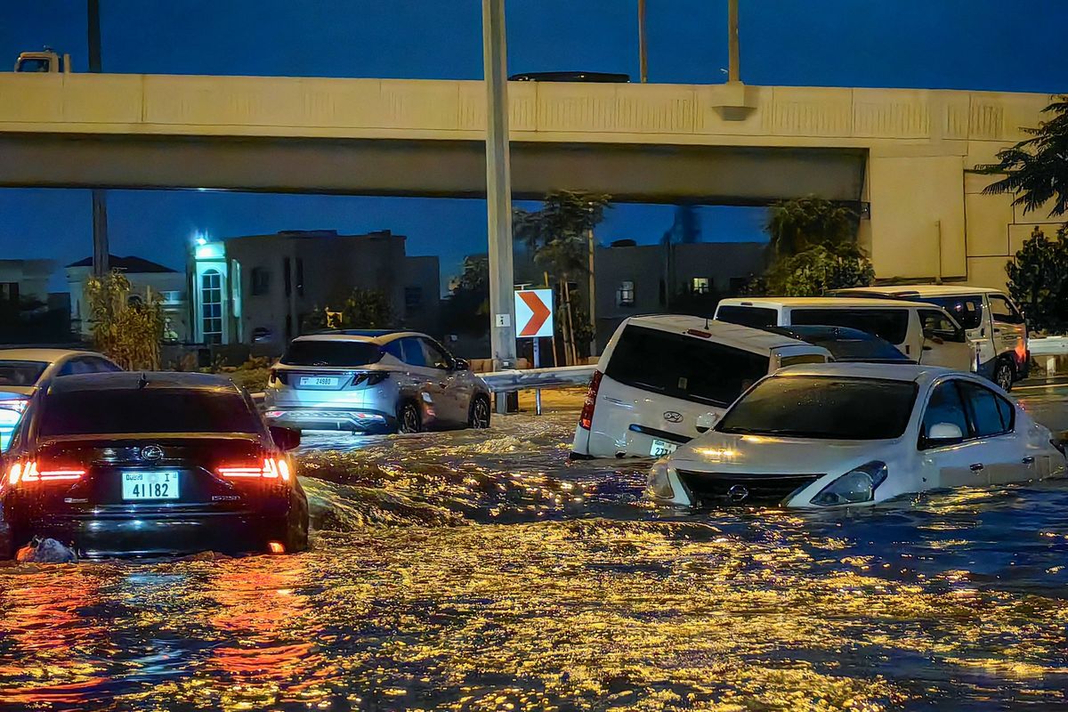 K záplavám si Emiráty možná přispěly samy. „Očkovaly“ oblaka