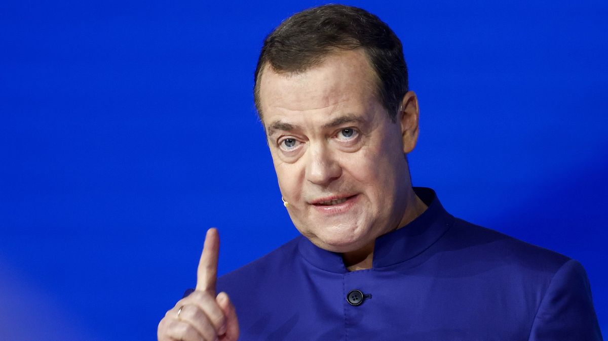 La Russie n’a plus de lignes rouges par rapport à la France, a déclaré Medvedev