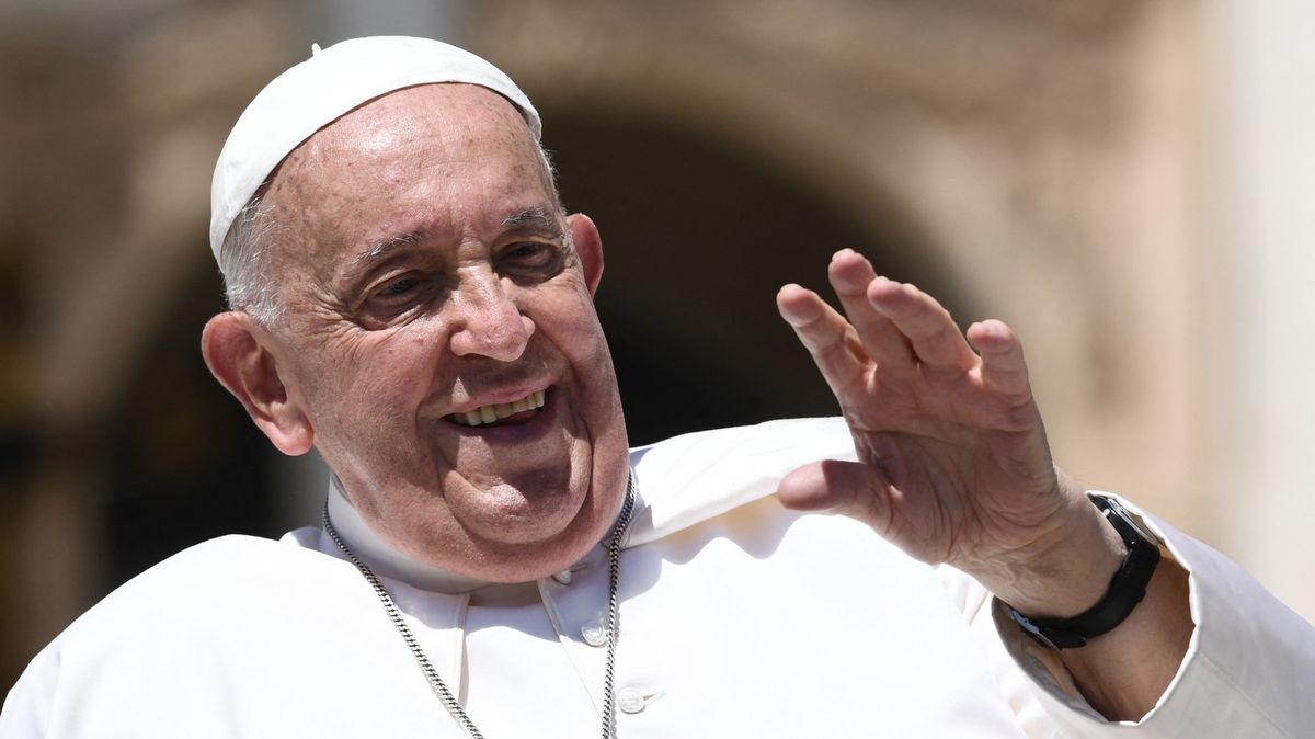 Je to cítit ve vzduchu. Papež František opět použil vulgární výraz pro homosexuály