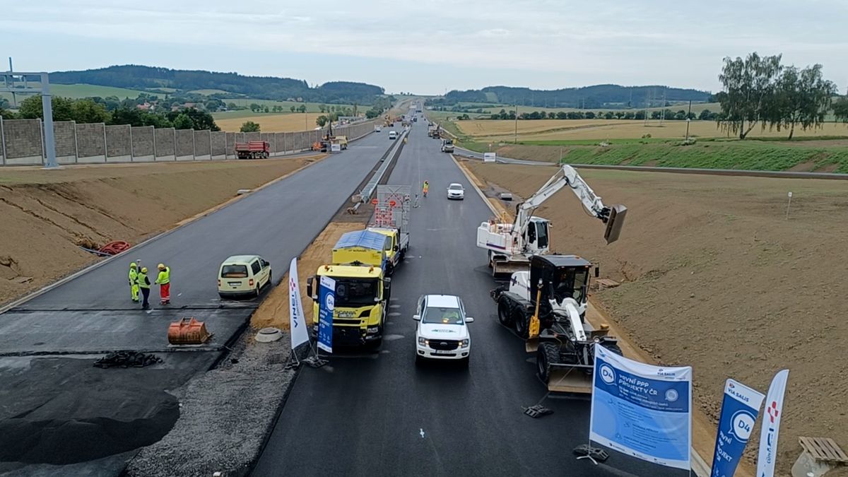 Dálnice D4 má být hotová do konce roku, na části se pojede za týden