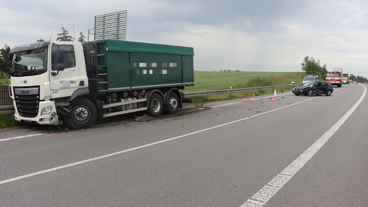 Řidič na Havlíčkobrodsku zavinil nehodu a utekl