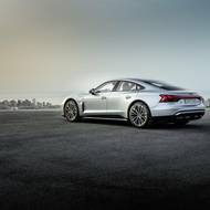 Díky modernizaci nabízí i základní verze výkon staršího modelu RS