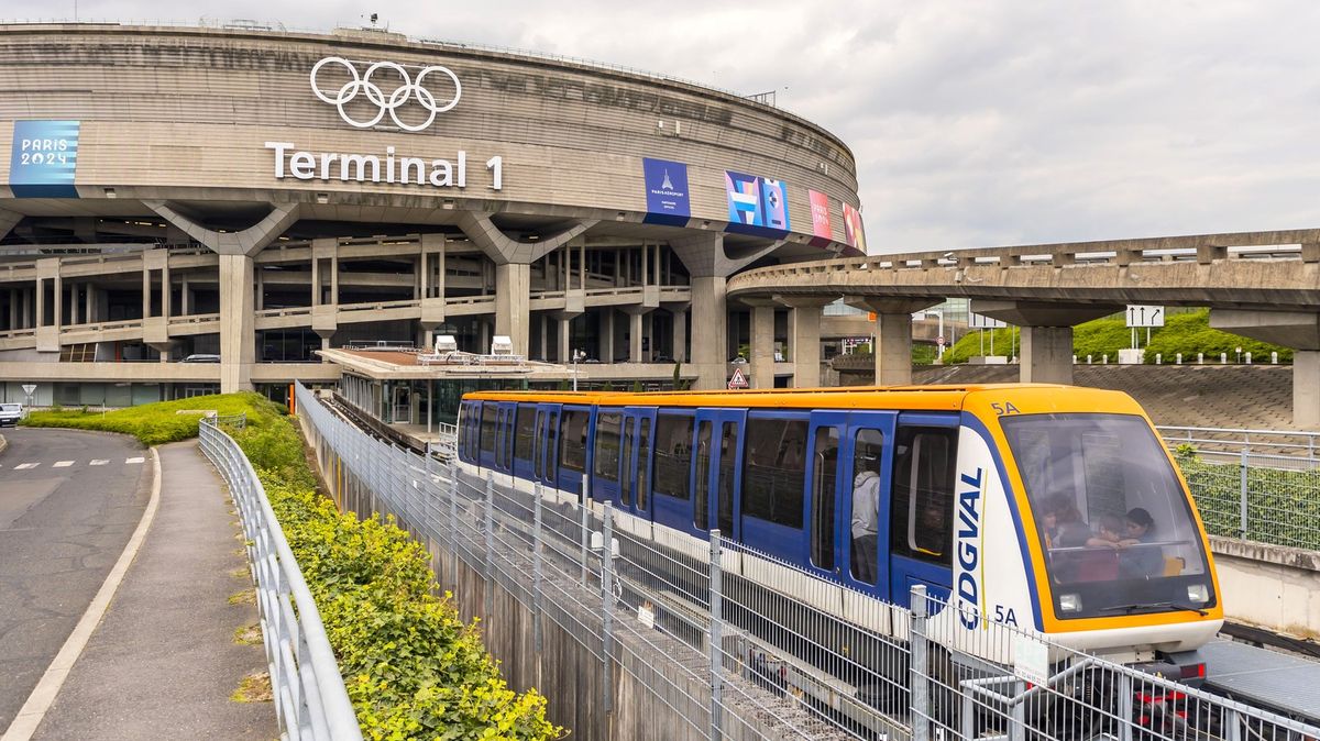 Přílet sportovců na olympiádu do Paříže může ohrozit stávka