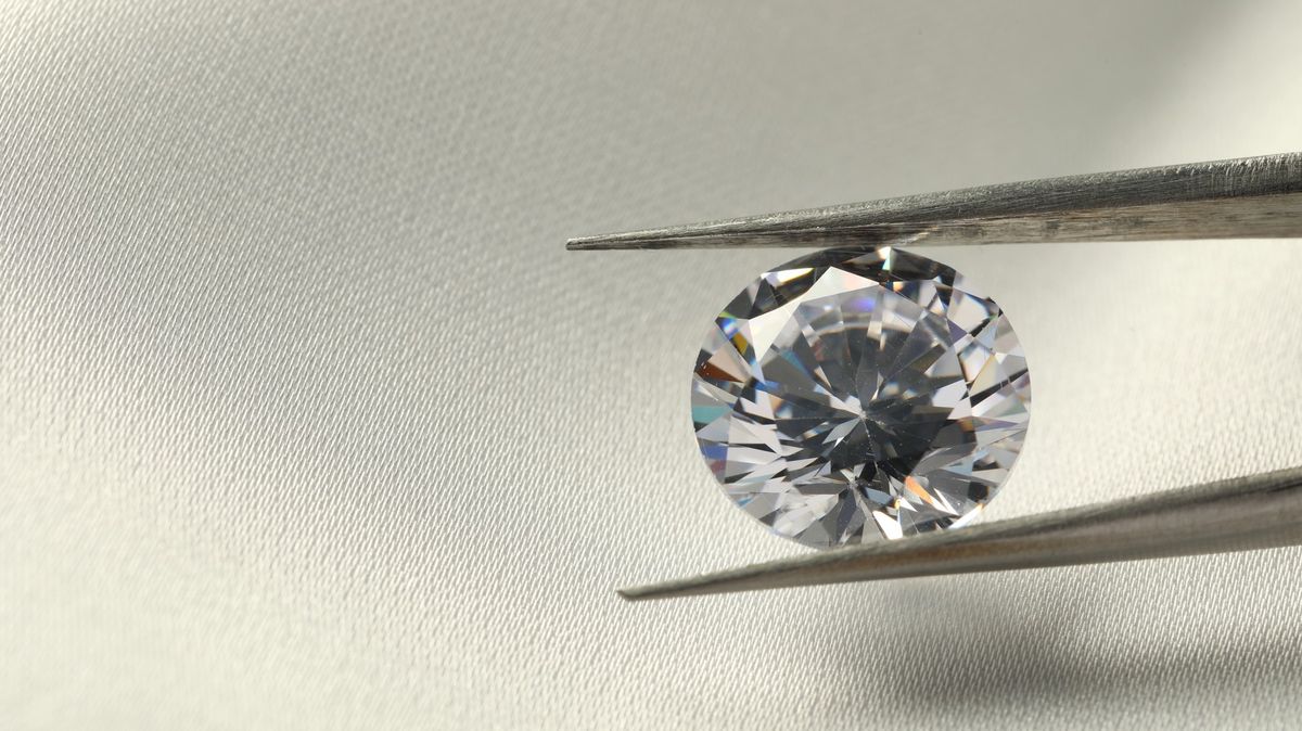 Zadlužený indický dělník našel obří diamant. Kopal kvůli tomu deset let