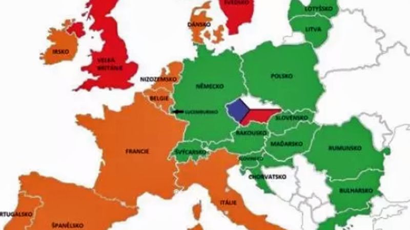 Většina Čechů na dovolenou do zahraničí nevycestuje, další vyčkávají