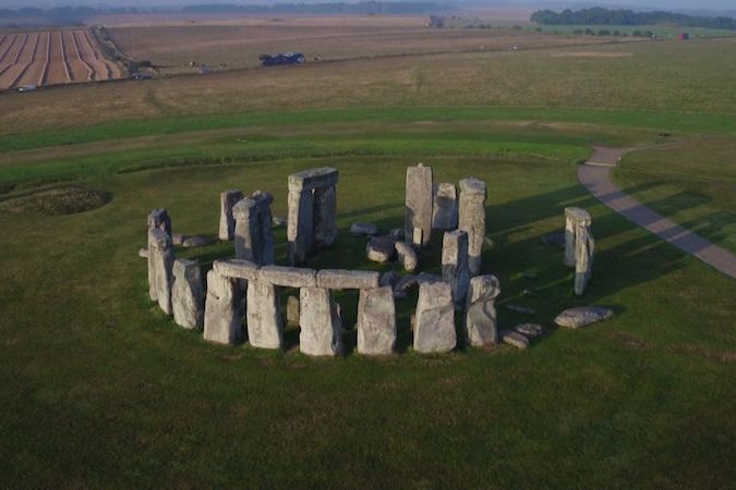 BEZ KOMENTÁŘE: Vědci rozluštili záhadu Stonehenge