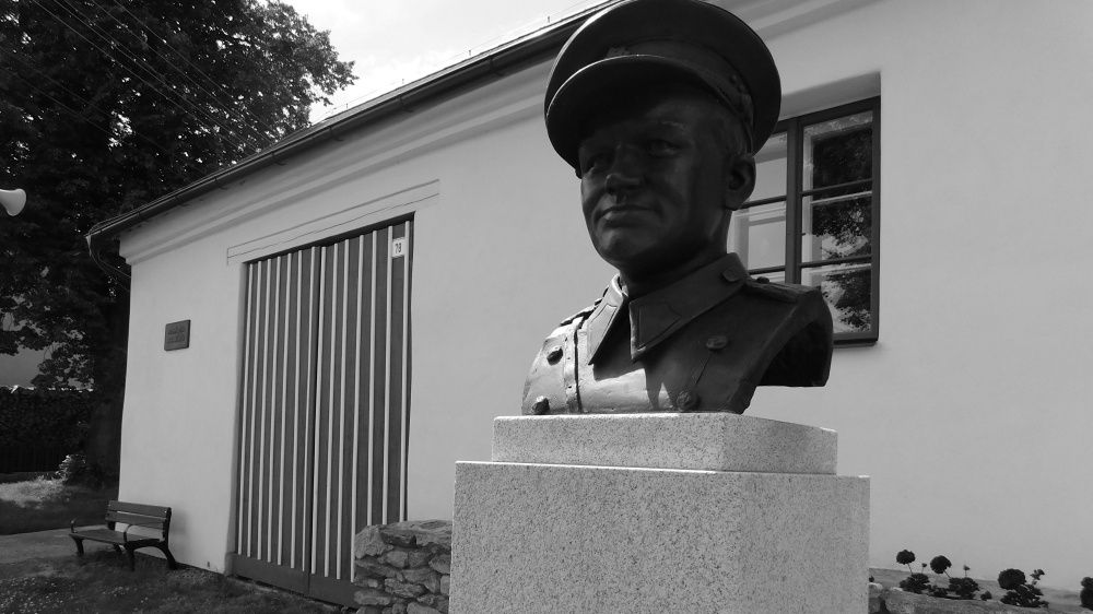 Dům válečného hrdiny Kubiše i pomník maršála Radeckého usilují o vaše hlasy