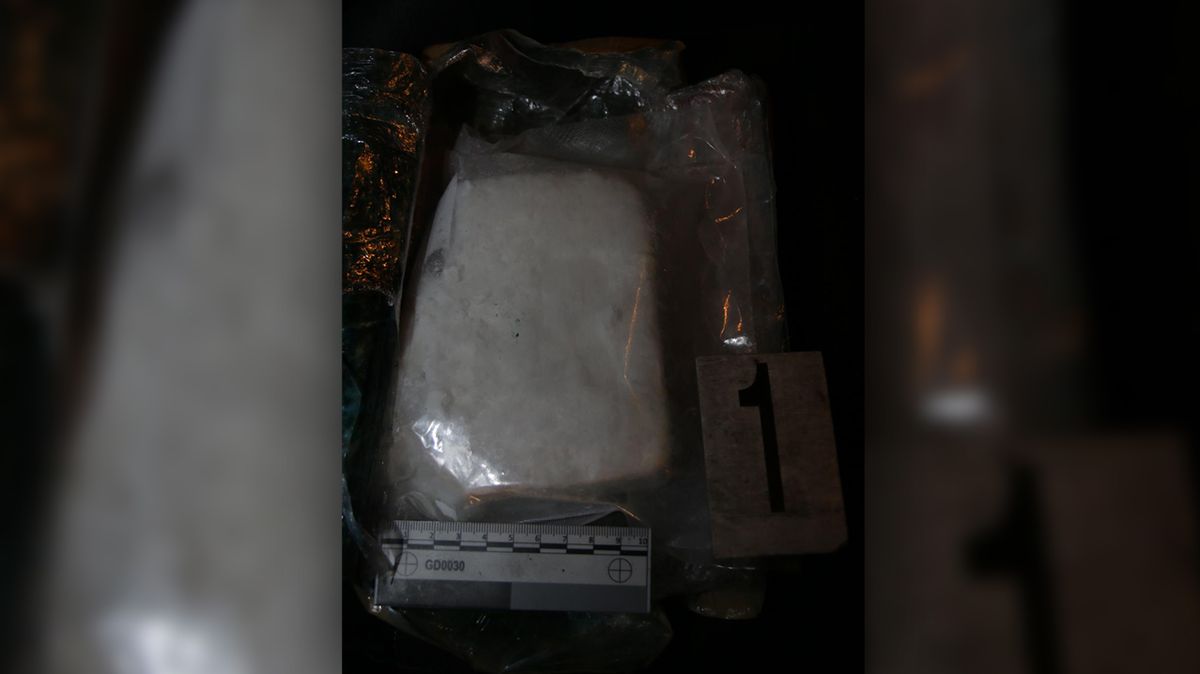 Kriminalisté zadrželi na Strakonicku dealery kokainu. Gram prodávali za dva a půl tisíce
