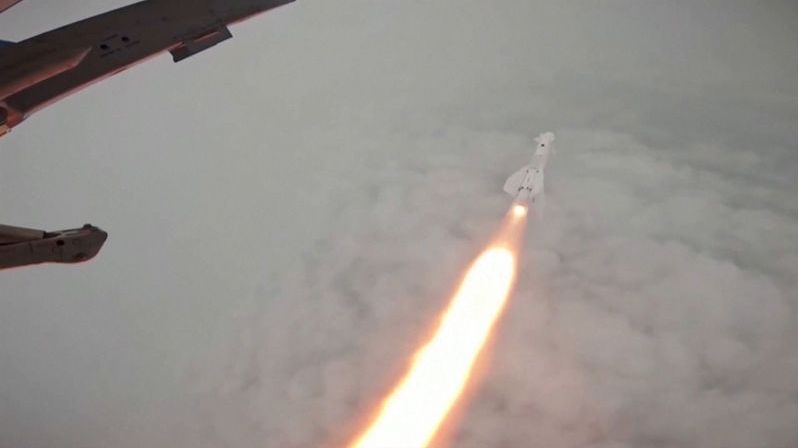 BEZ KOMENTÁŘE: Rusko zveřejnilo záběry z odpalování raket