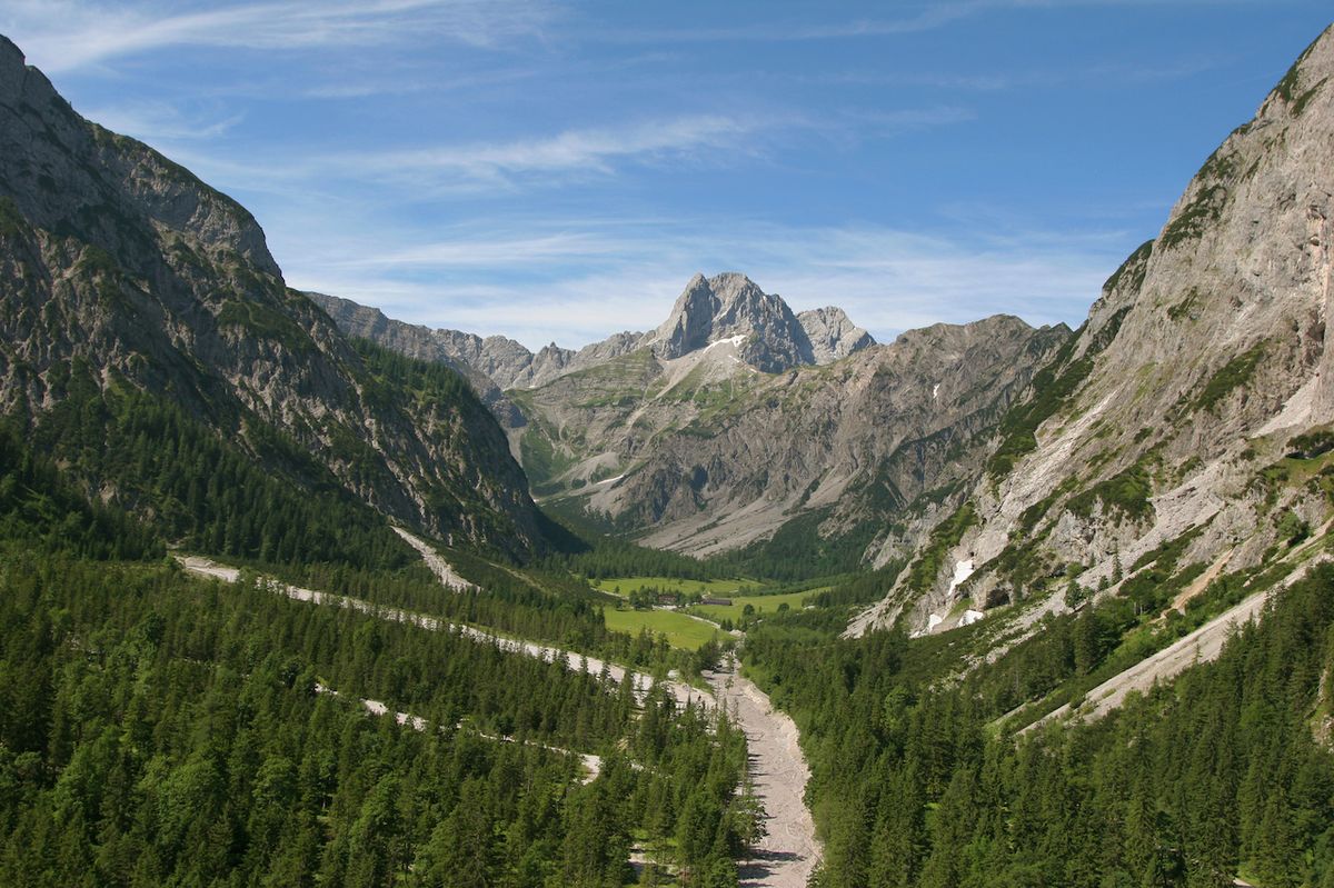 Přírodní park Karwendel je největší chráněnou oblastí Severních vápencových Alp.