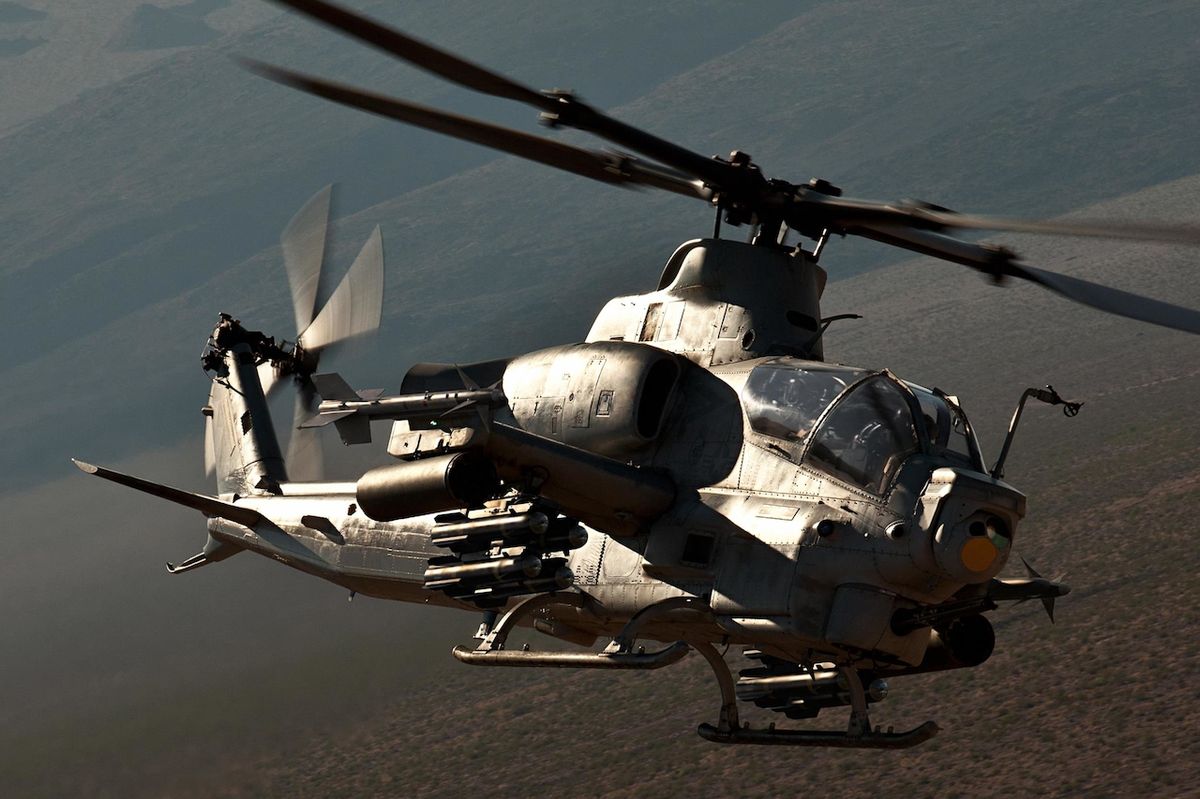 Vrtulník AH-1Z Viper 