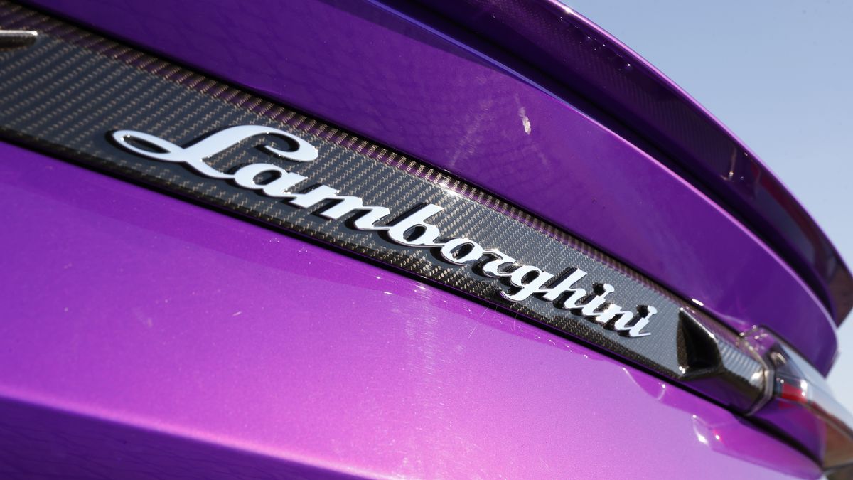 Lamborghini chce poprvé vyrobit přes 10 tisíc aut za rok