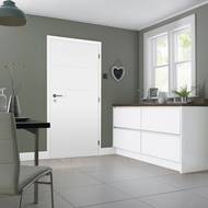 Povrchová úprava dveří Quatro v akrylátovém laku umožňuje škrábance znovu přelakovat, zároveň zajišťuje velmi lehkou péči. 