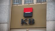 Zrušíme vám účet, varuje klienty Komerční banka. Tlačí je tím k nové službě