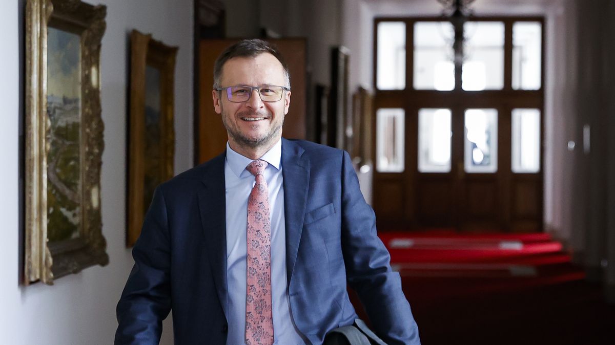 Nekula terčem posměchu kvůli mouce v Lidlu. Jurečka ho hájí