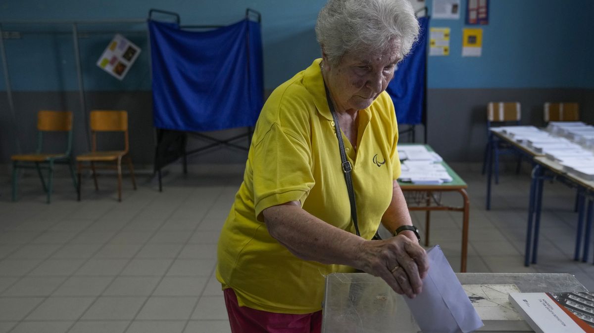 V Řecku začaly druhé parlamentní volby za dva měsíce