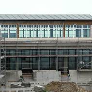 Původní budova má být hotová v roce 2024.