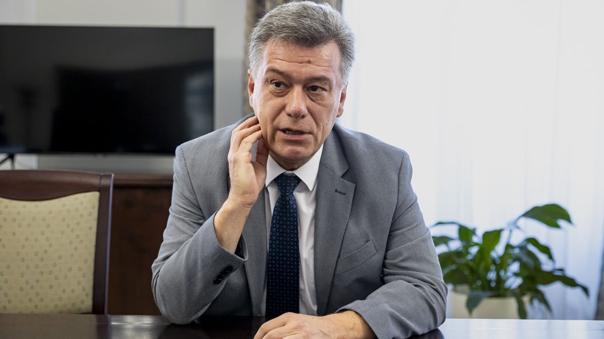 ANO volá po Blažkově konci kvůli darovaným bitcoinům od drogového dealera