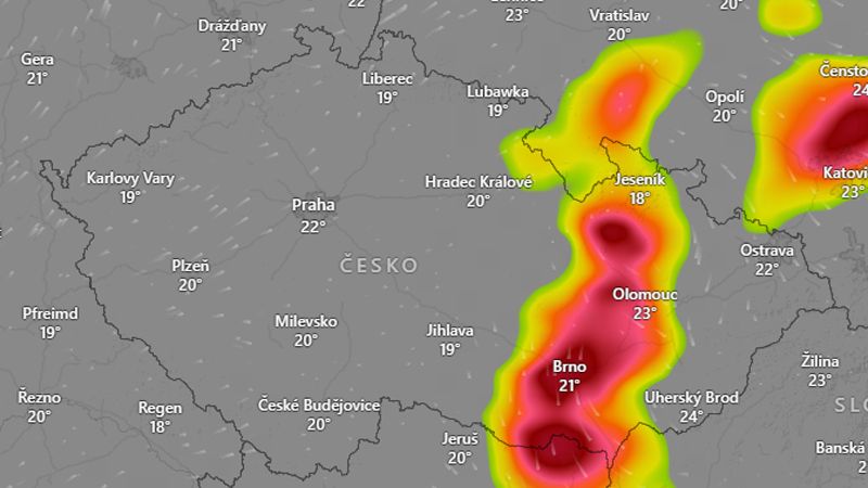 Na východě hrozí silné bouřky, varovali meteorologové