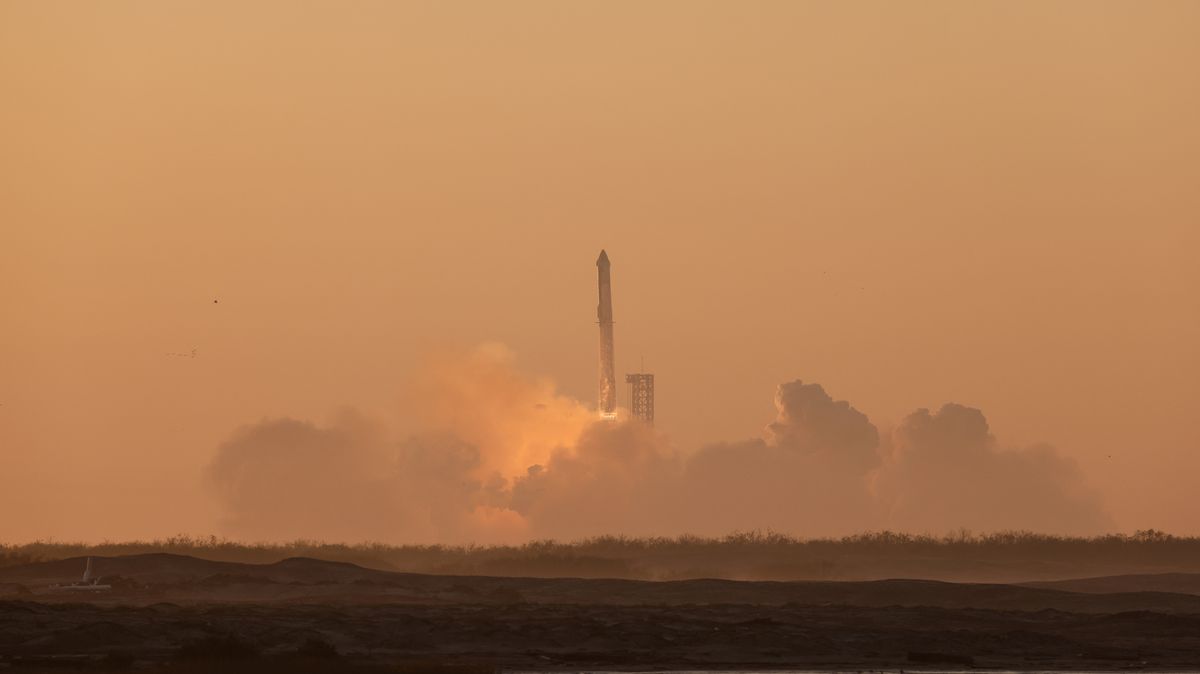 Odstartoval druhý testovací let rakety Starship, první skončil explozí